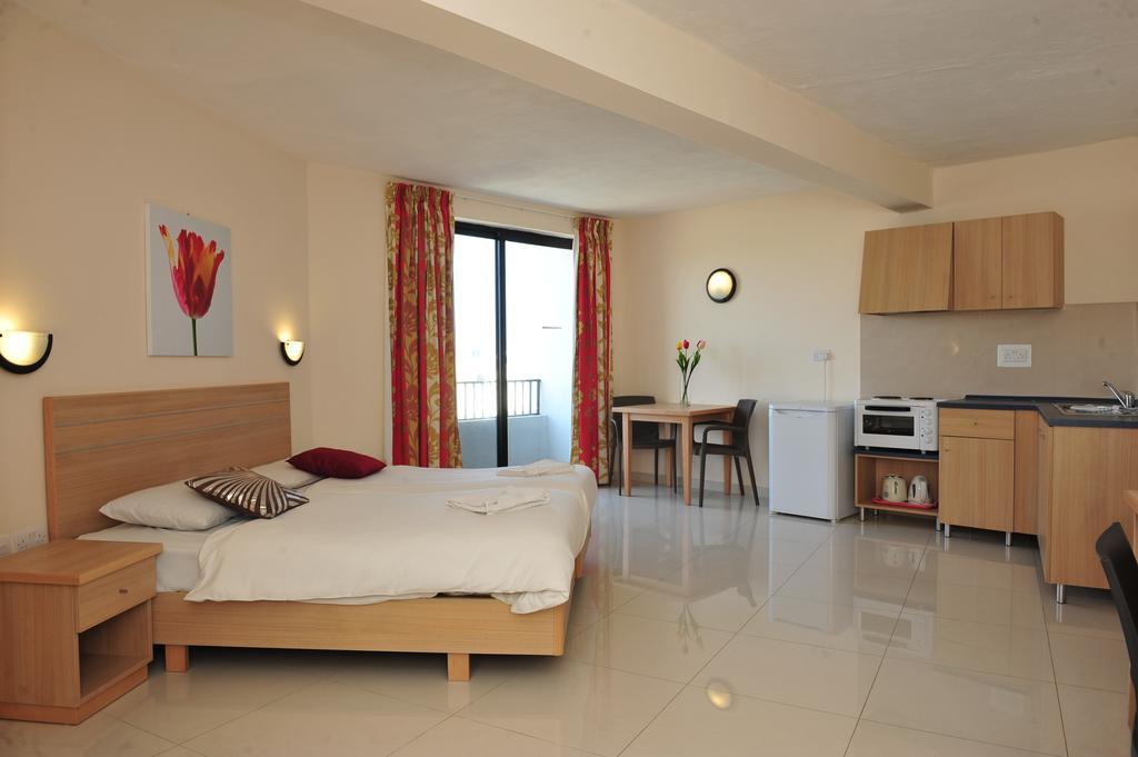 Dean Hamlet Hotel Saint Julian's Ruang foto